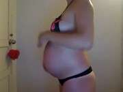 Видео девки с небритыми беременными